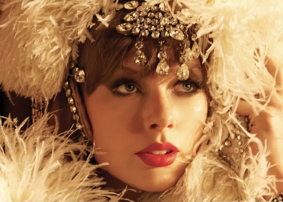Taylor Swift pecahkan rekor streaming harian Spotify 2025 lewat album terbaru yang melampaui pencapaian sebelumnya, menegaskan dominasinya di industri musik global. (foto: Popline)