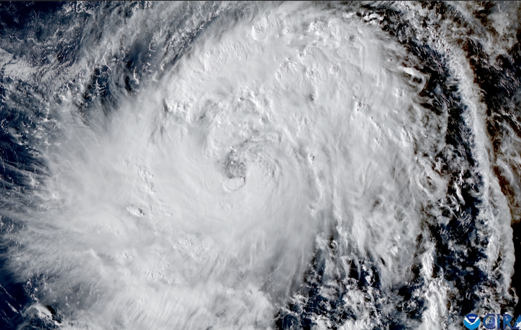 Citra satelit menunjukkan Badai Fung-Wong, yang telah menguat di Samudra Pasifik barat sebelum mendarat di Luzon, Filipina.(Foto: CIRA)