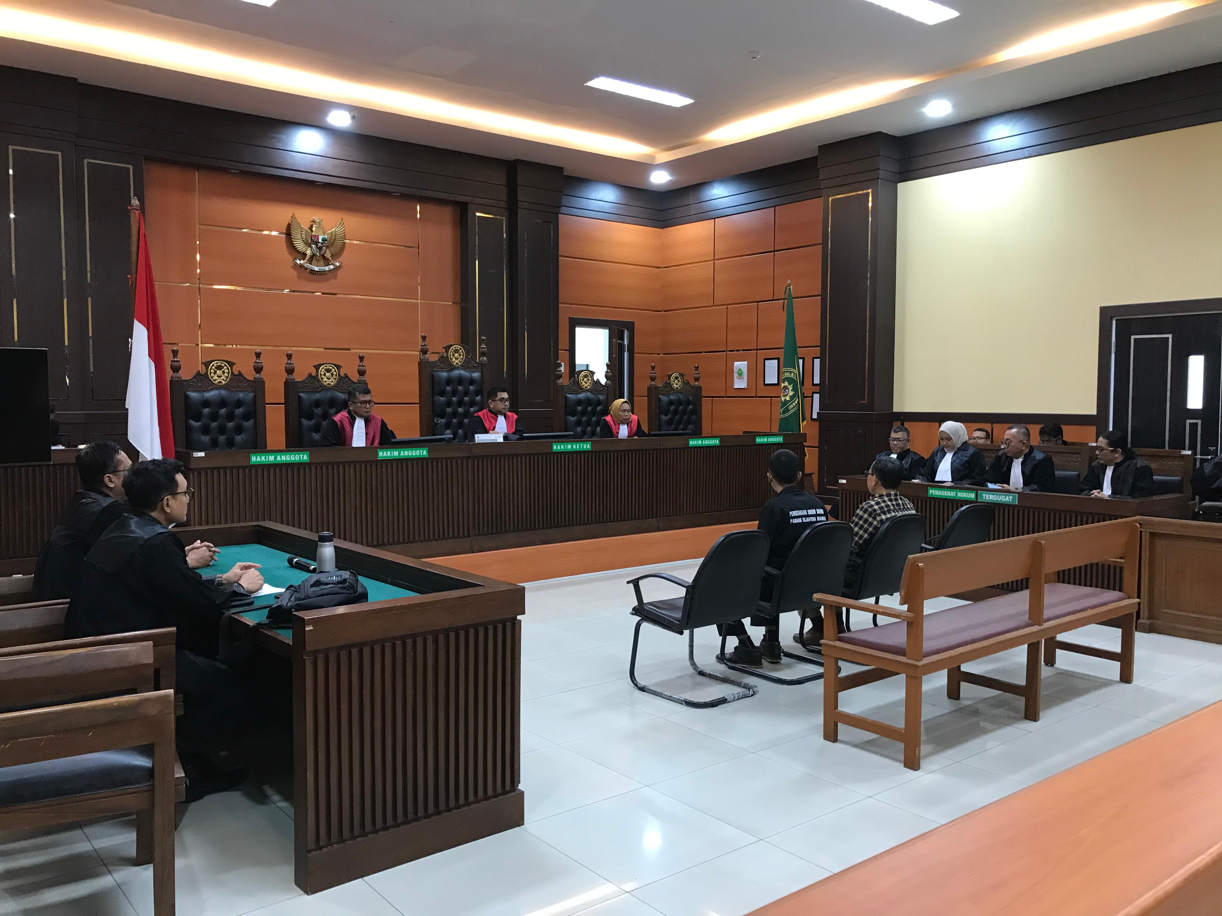 Suasana sidang lanjutan perkara dugaan korupsi penyalahgunaan dana operasional Perumda Padang Sejahtera Mandiri Tahun Anggaran 2021.