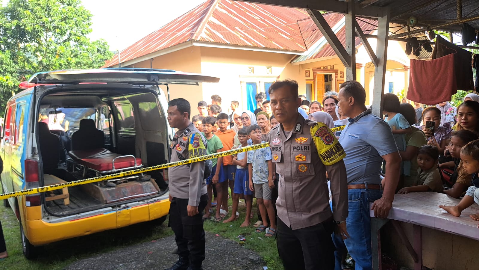 Remaja buruh proyek ditemukan tewas gantung diri di kontrakannya di Nagari Kasang, Padangpariaman, Selasa (18/11/2025).