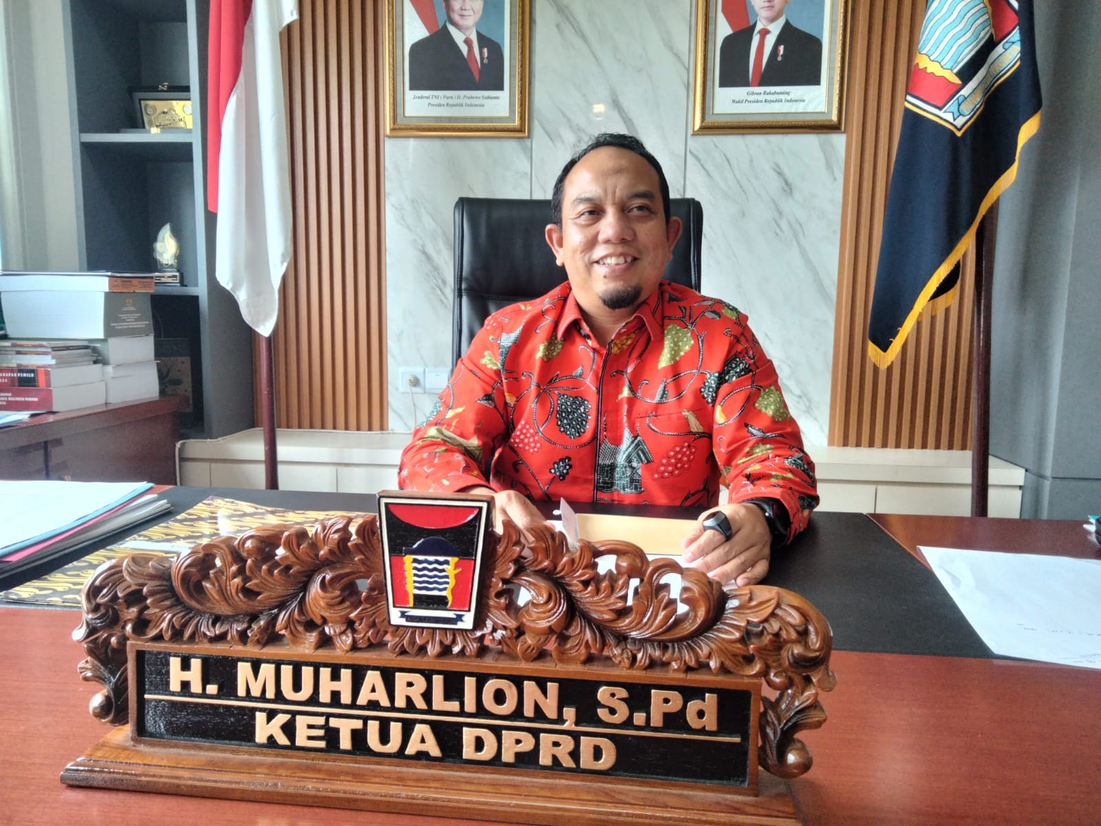 Ketua DPRD Kota Padang, Muharlion usulkan aturan wajib surat bebas HIV bagi calon pengantin guna menekan lonjakan kasus HIV yang mencapai 2.026 kasus.