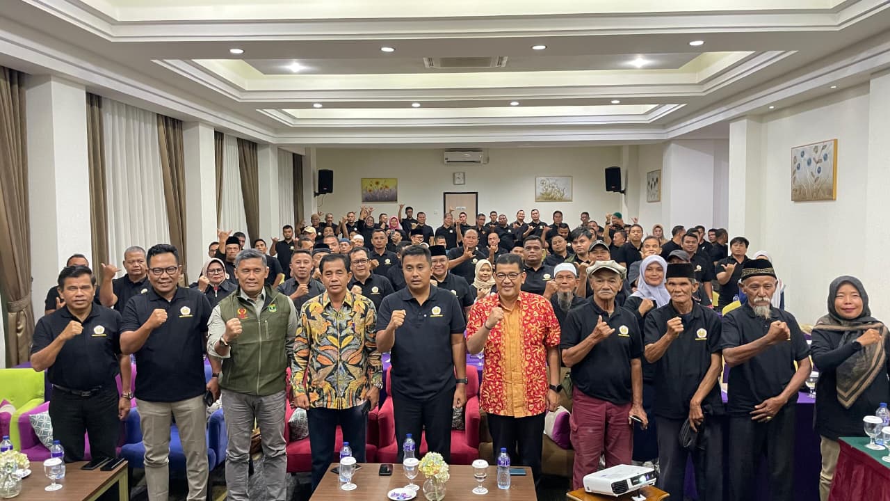 IPSI Sumbar dorong pelestarian silek tradisi. Wagub Vasko Ruseimy tekankan integrasi silat ke sekolah dan penguatan pembinaan atlet.
