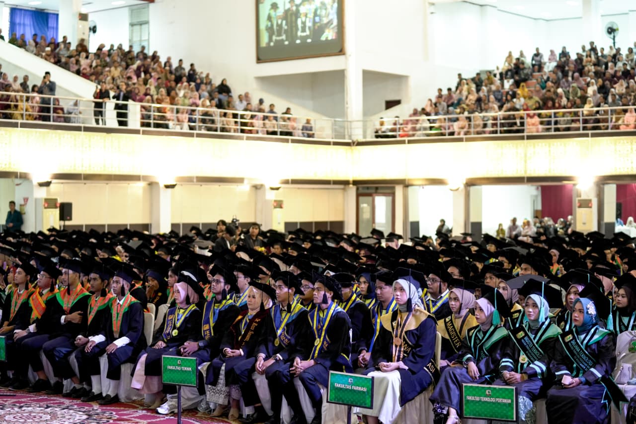 Unand telah meluluskan 8.180 wisudawan sepanjang tahun 2025, melalui lima periode wisuda.