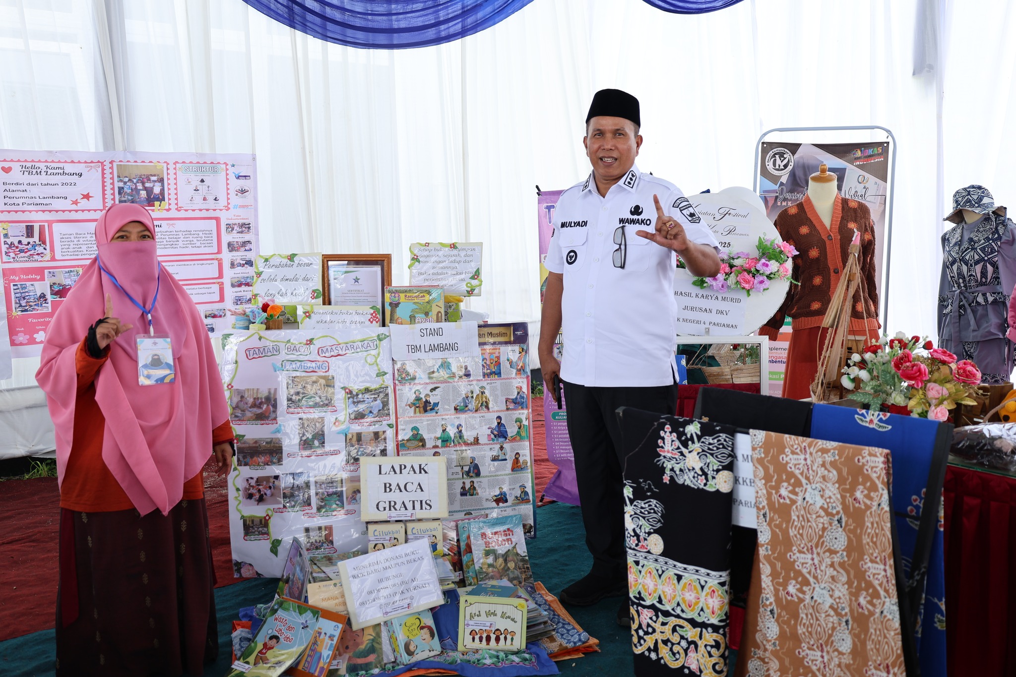 Wawako Mulyadi di salah satu stand Festival Literasi 2025 di Perpustakaan Daerah yang digelar selama tiga hari dengan berbagai agenda literasi.