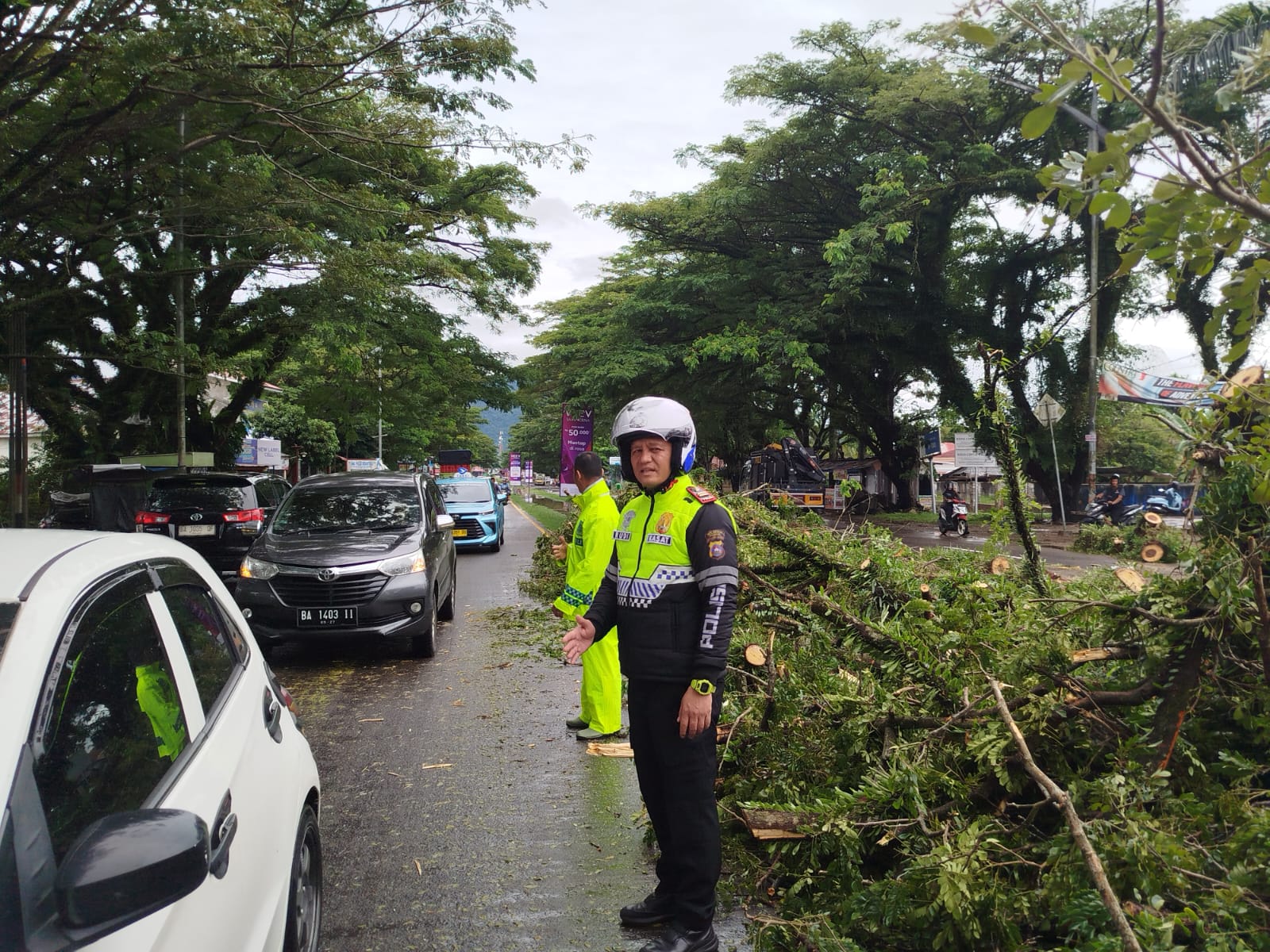 Jalur penumpang ke BIM sudah baik dan normal dilintasi, Jumat (28/11/2025) pukul 11.00 WIB. (Foto: Satlantas Polres Padangpariaman)