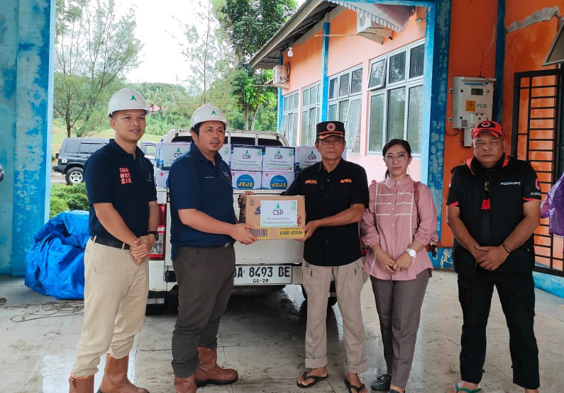 PT Laras Internusa salurkan bantuan darurat ke Posko BPBD Pasaman Barat untuk korban banjir dan longsor. Pemerintah apresiasi dukungan cepat dari sektor swasta.