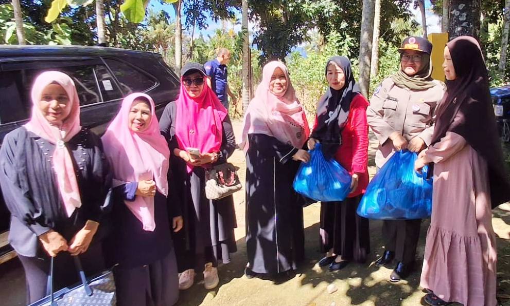 GOW Padang salurkan bantuan untuk warga terdampak banjir di Nanggalo dan Kuranji.
