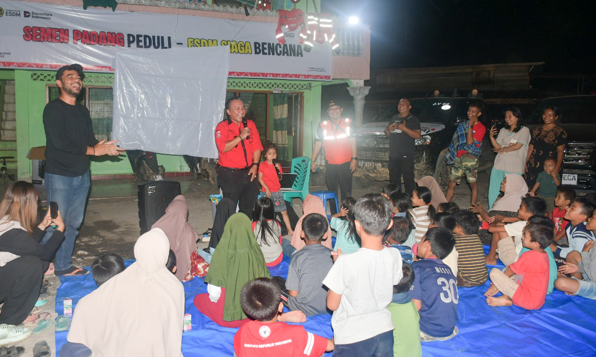 Semen Padang gelar trauma healing untuk 50 anak terdampak banjir bandang di Agam sebagai bagian pemulihan psikososial pascabencana.