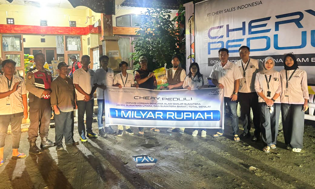 Chery Indonesia salurkan bantuan logistik dan dukungan konsumen terdampak banjir bandang di Kecamatan Tanjung Raya, Kabupaten Agam.