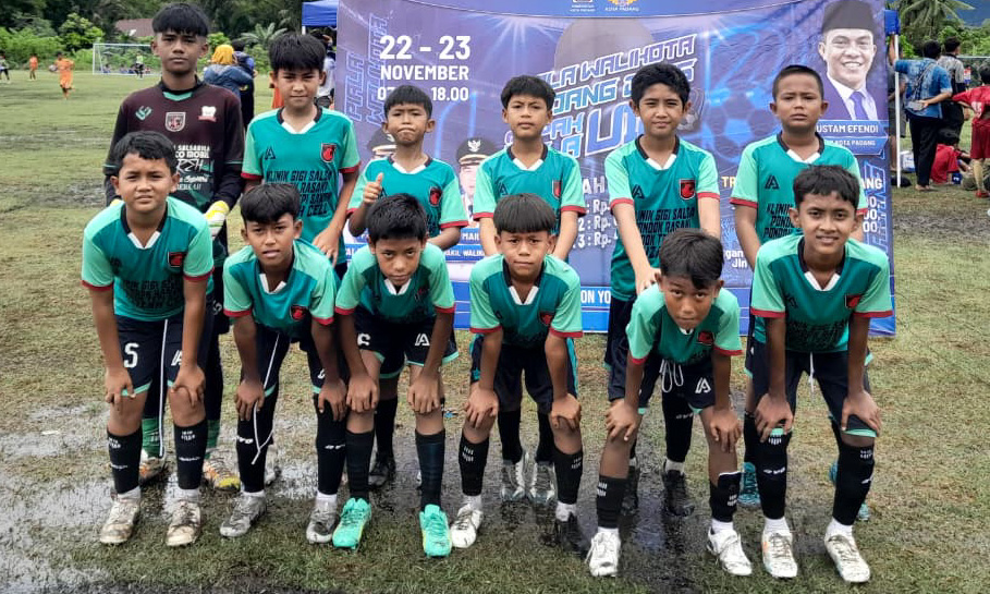 Kla Dentist FC, SSB binaan Muspan, fokus pembinaan usia dini dan kompetisi resmi PSSI, siap tampil di Padek Cup 2025.