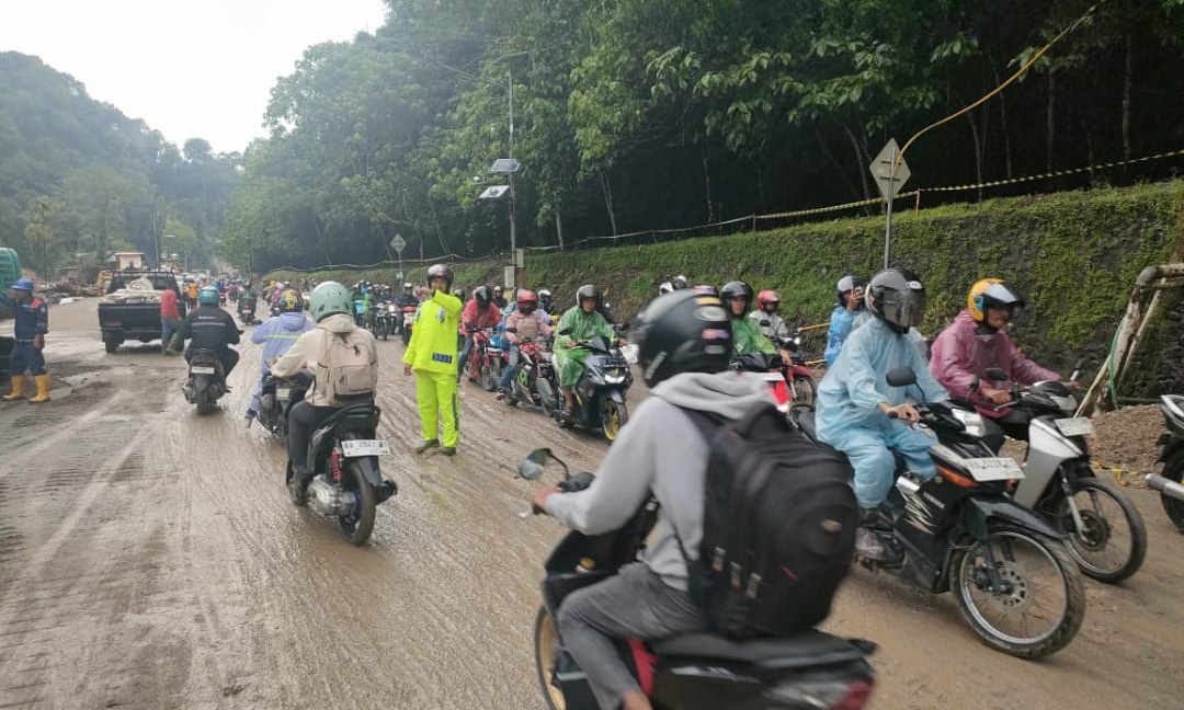 Jalur Padang-Padangpanjang via Lembah Anai akan menjalani uji coba kendaraan roda empat selama enam hari besok.