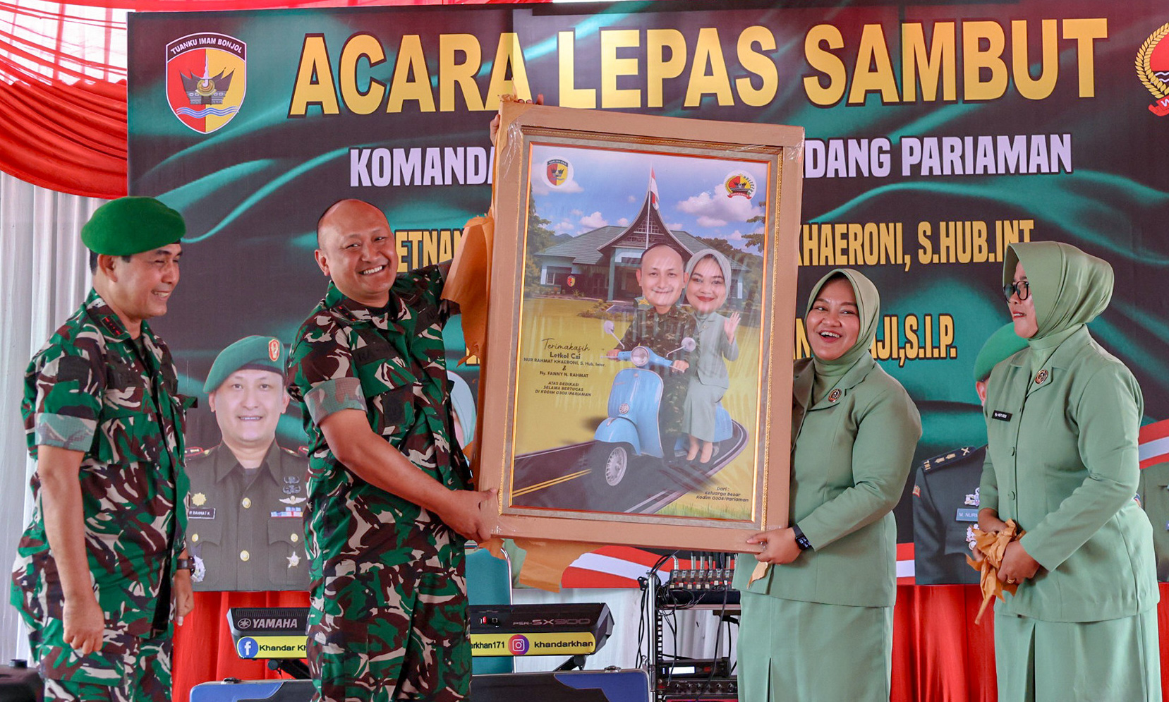 Acara lepas sambut Komandan Kodim (Dandim) 0308/Pariaman dari Letnan Kolonel Czi Nur Rahmat Khaeroni kepada Letnan Kolonel Inf M. Nurman Setiaji di Makodim 0308/Pariaman, Senin (15/12/2025).