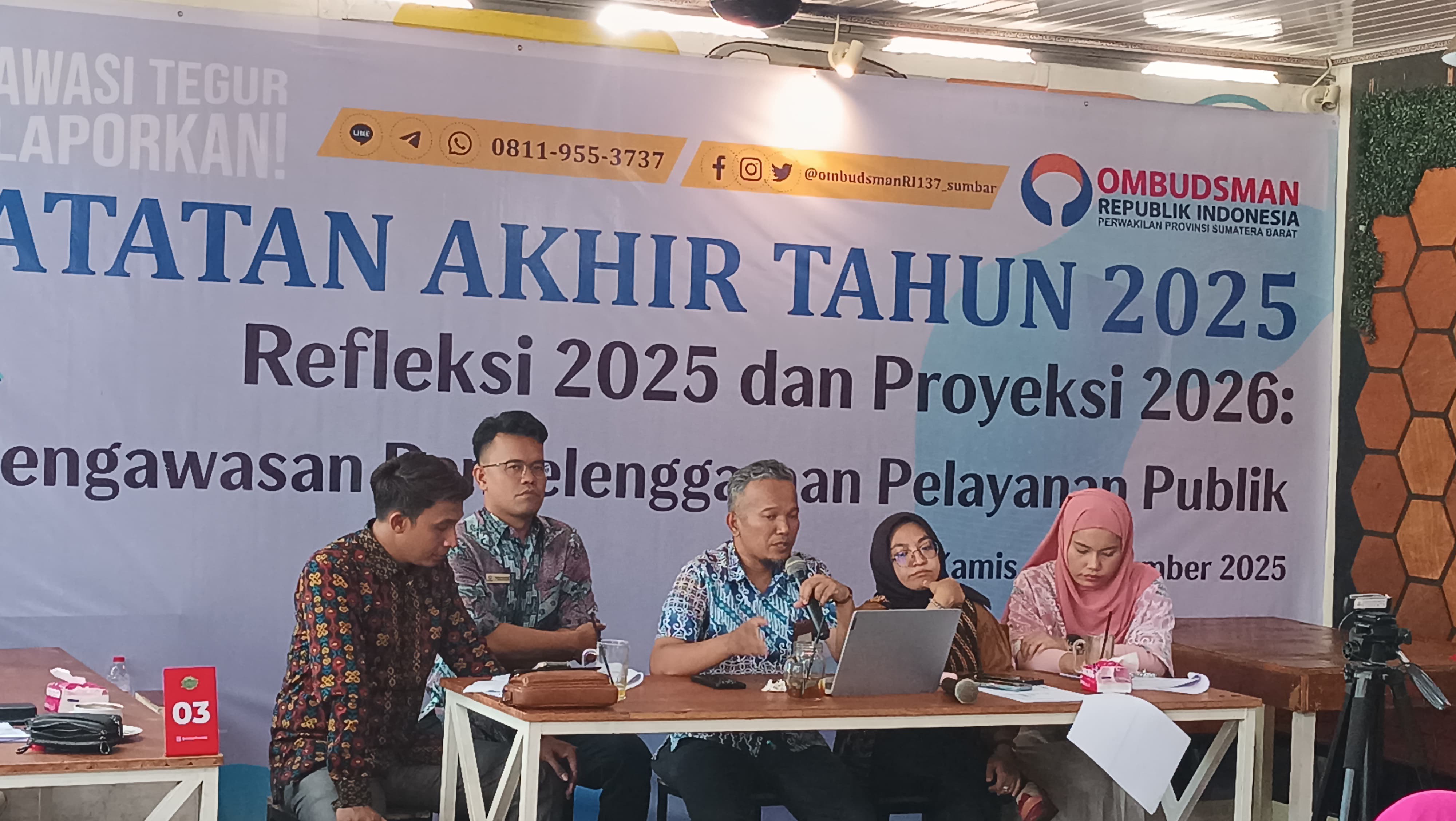 Ombudsman RI Pewakilan Sumbar menggelar paparan refleksi akhir tahun, Kamis (18/12).