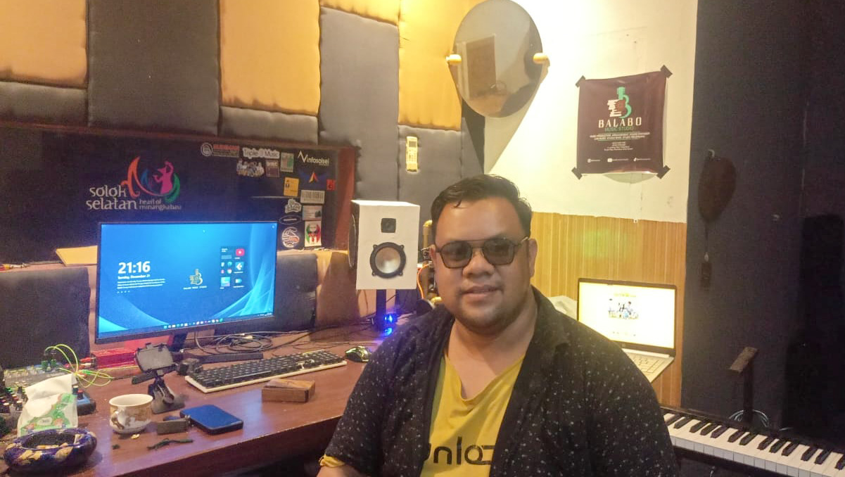 Pendiri komunitas Balabo, Nico Septria (35).