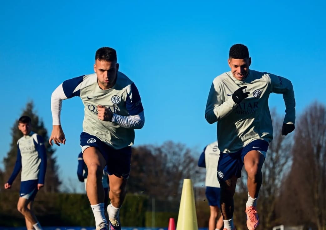 Pemain Inter Milan menjalani sesi latihan sore di BPER Training Centre jelang laga melawan Atalanta pada Senin, 29 Desember pukul 02.45 WIB.(Foto: inter.it)