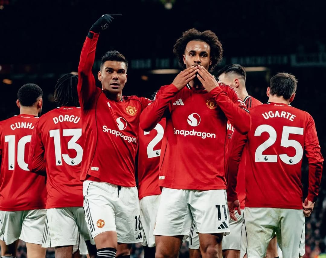 Joshua Zirkzee selebrasi usai membawa Manchester United unggul 1-0 atas Wolves di Old Trafford dalam laga Premier League yang berakhir imbang 1-1.(Foto: IG @manutd)