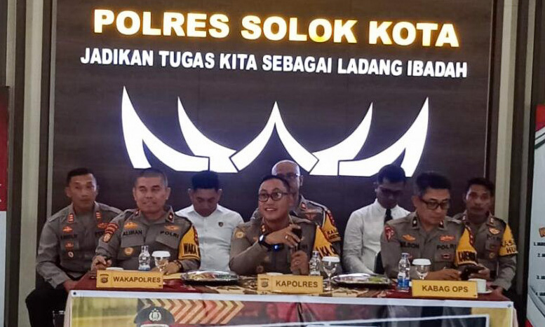 Polres Solok Kota merilis kinerja 2025: 214 laporan, kriminalitas turun 18 persen, penyelesaian perkara 71,96 persen, narkoba 51 kasus.