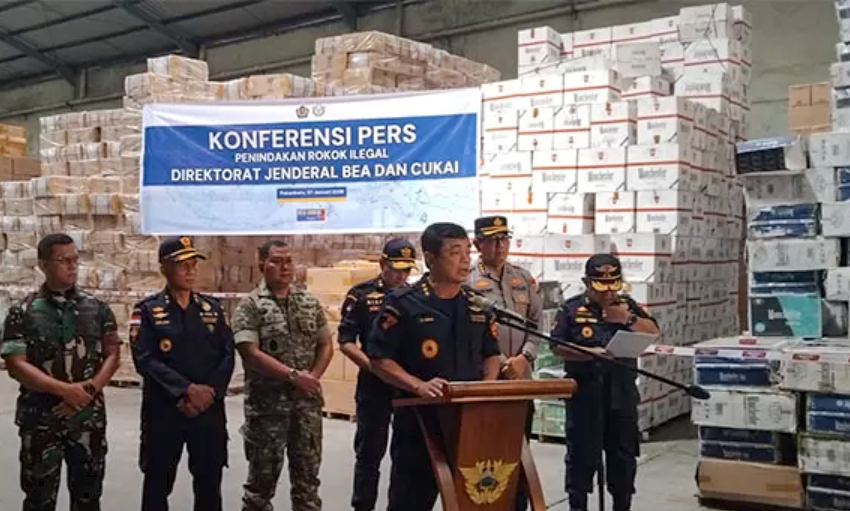 Bea Cukai sita 160 juta batang rokok ilegal di Pekanbaru. Nilai barang Rp374,25 miliar dan potensi rugi negara Rp200,4 miliar. Penindakan hasil operasi intelijen.