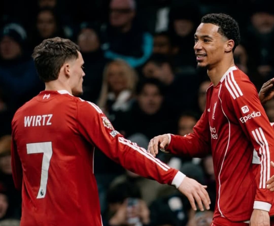 Hugo Ekitike (kanan) dan Florian Wirtz saat memperkuat Liverpool dii laga Premier League 2025.(Foto: Dok. IG @hekitike)