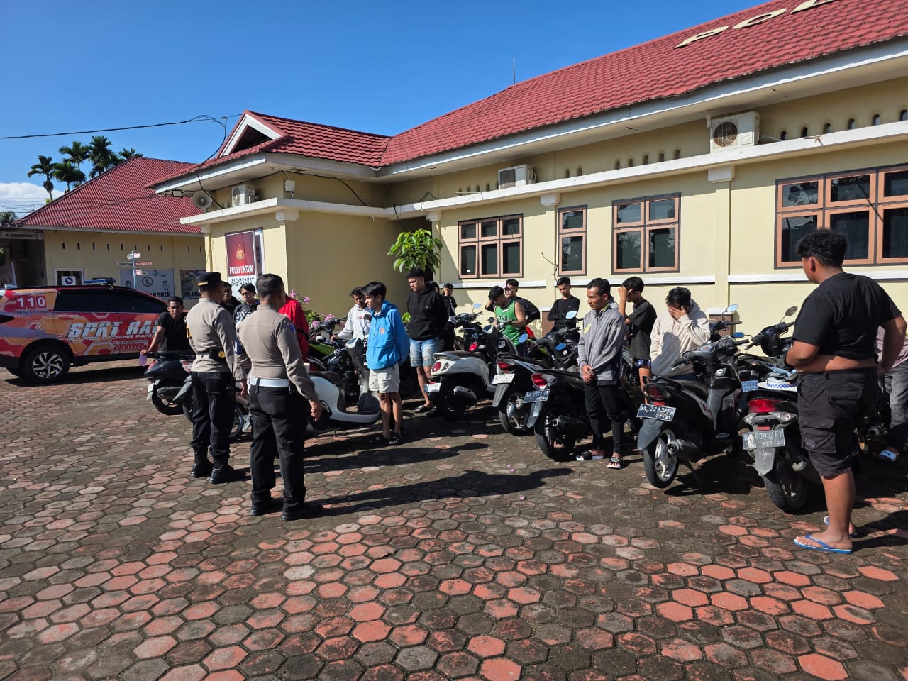 Polres Padangpariaman amankan pelaku dan kendaraan balap liar di Rimbo Sianik, Sabtu (10/1/2026). (Foto: Satlantas Polres Padangpariaman)