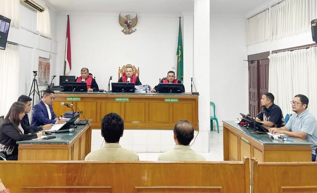 Suasana sidang putusan banding Rida K Liamsi di Pengadilan Tinggi Riau, Selasa (7/1/2026). Majelis hakim memutuskan menolak permohonan banding dan menguatkan putusan PN Pekanbaru.(Foto: IST)