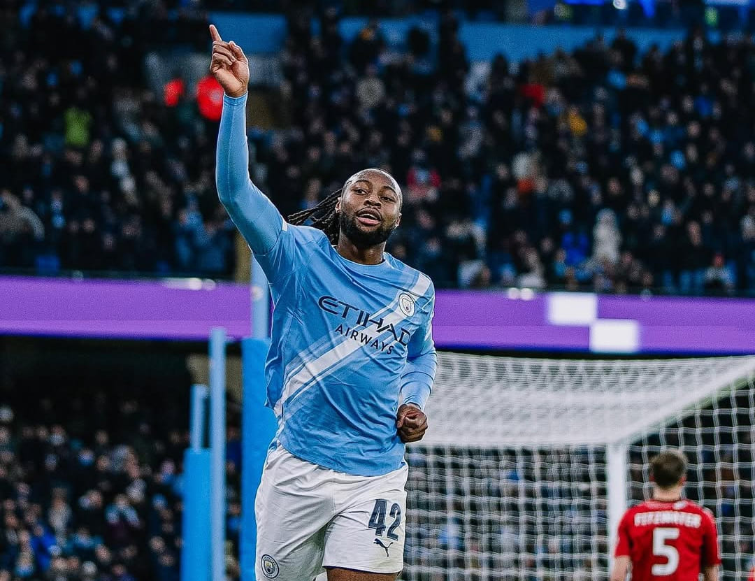 Antoine Semenyo merayakan gol debut bersama Manchester City pada laga FA Cup kontra Exeter City.(Foto: Instagram @mancity)