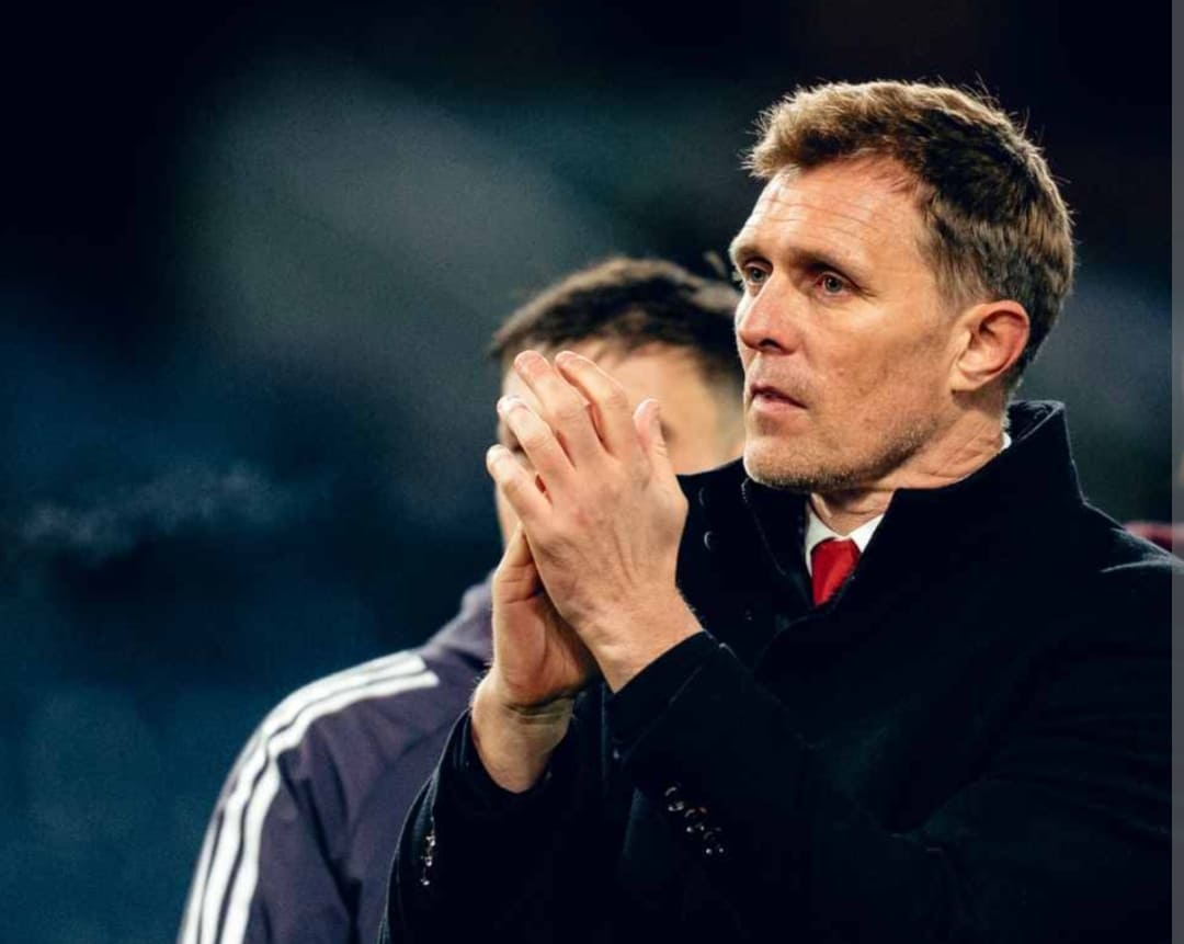 Pelatih Interim Darren Fletcher menyoroti performa pemain Manchester United usai tersingkir dari FA Cup 2026.(Foto: Dok. manutd.com)