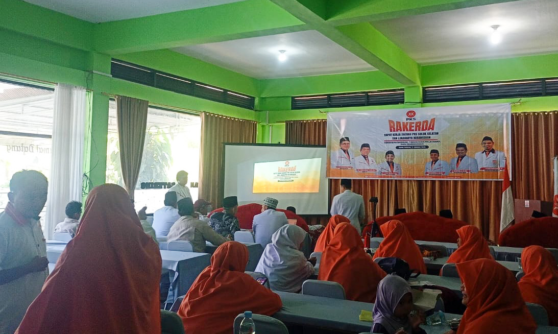 PKS Solok Selatan bahas wacana Pilkada via DPRD, lima parpol disebut setuju, sementara PKS menunggu hasil kajian dan aspirasi publik sebelum menentukan sikap. (Foto: Bayu Permana/Padeks)