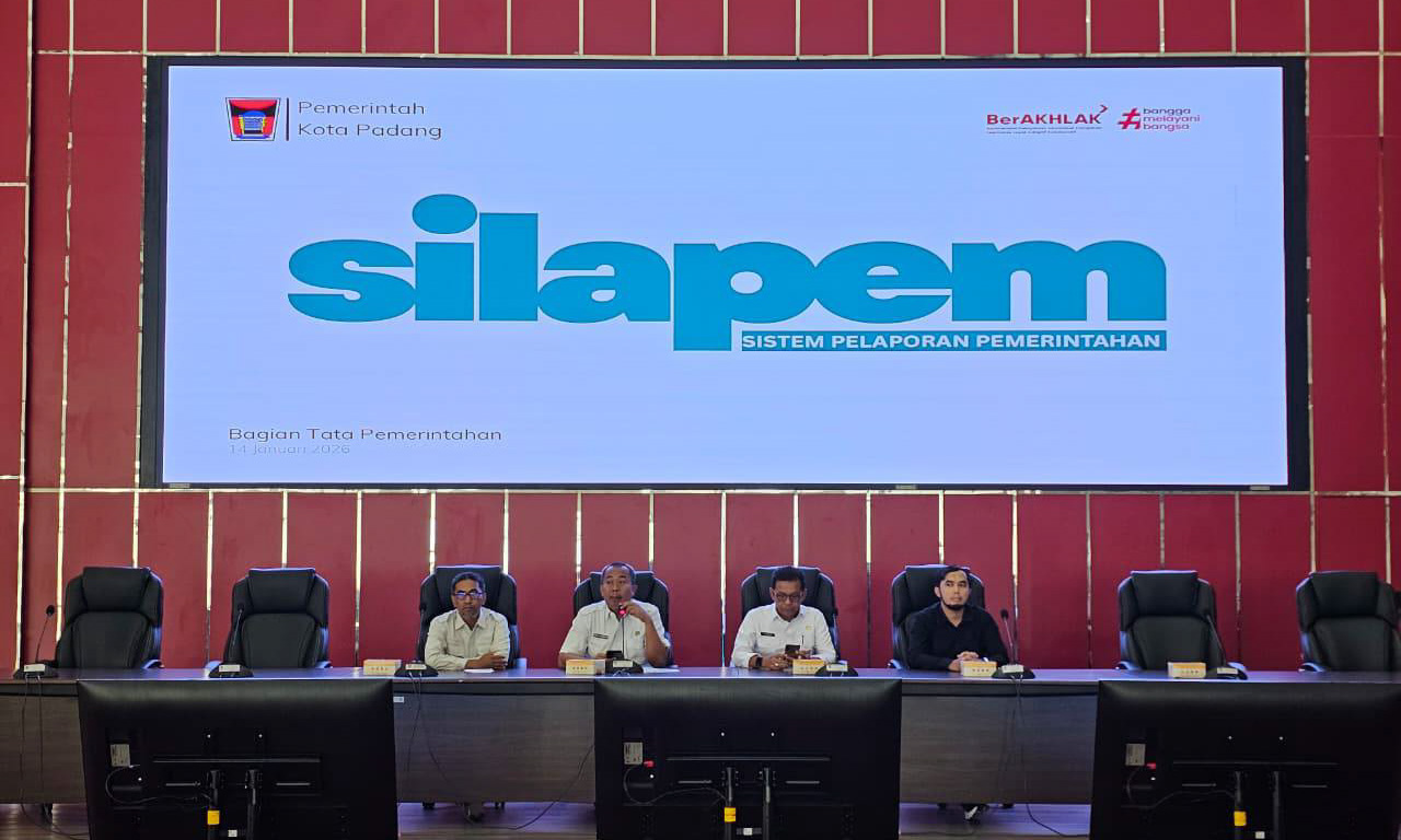 Pemko Padang meluncurkan SILAPEM untuk mempercepat pengumpulan LPPD, LKPJ, dan SPM. Sistem digital ini ditargetkan meningkatkan transparansi dan akuntabilitas.