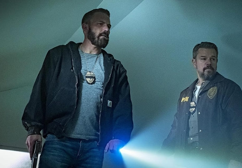 Matt Damon dan Ben Affleck sebagai detektif di Film The Rip.(Foto: Netflix)