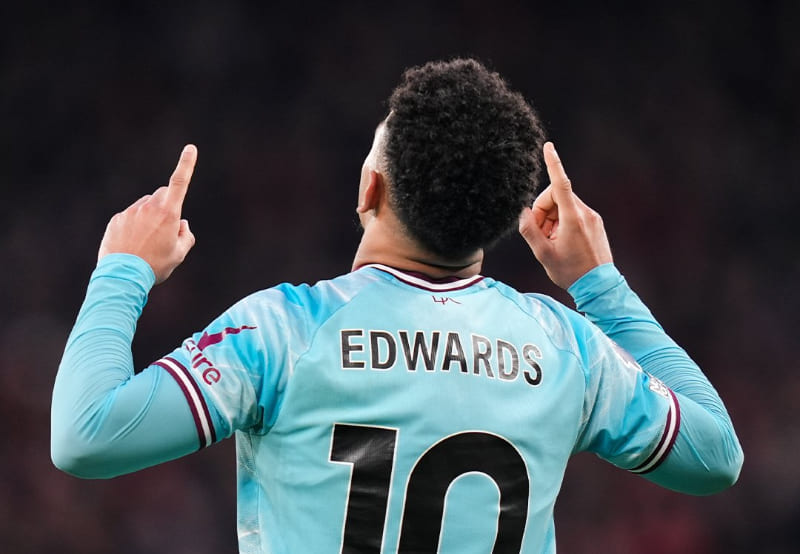 Edwards mencetak gol penyeimbang 1-1 Burnley ke gawang Liverpool pada menit 65 di Anfield.(Foto: X @BurnleyOfficial)
