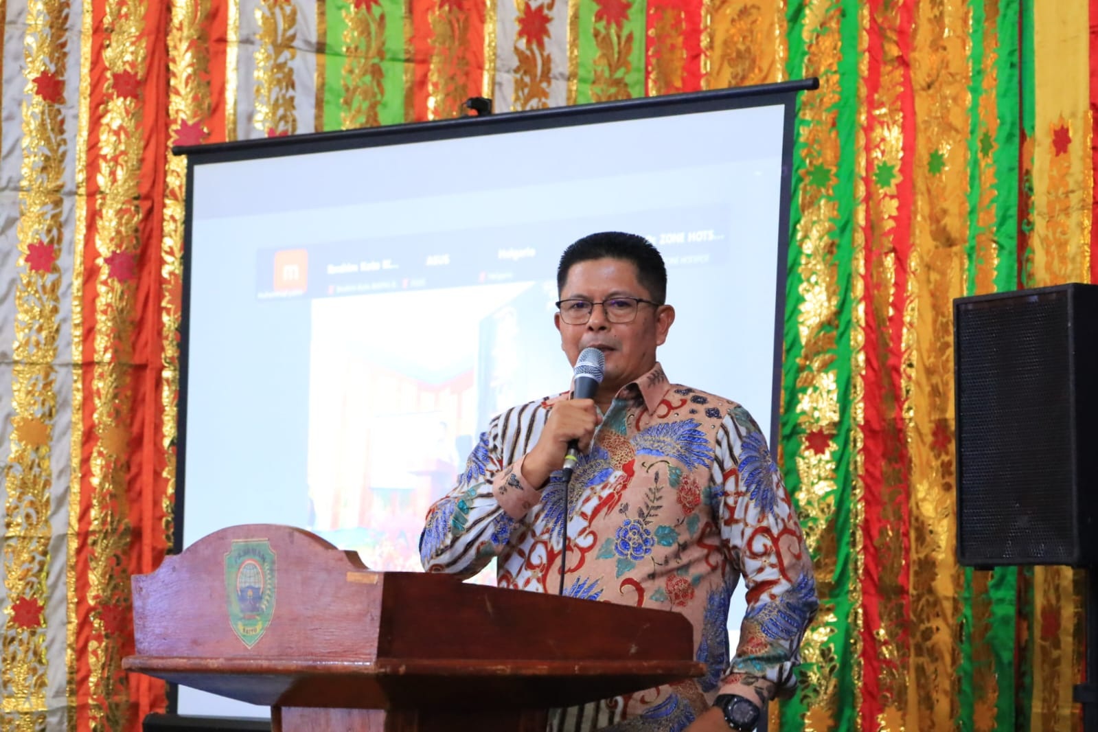 Bupati Pasaman, Welly Suhery.