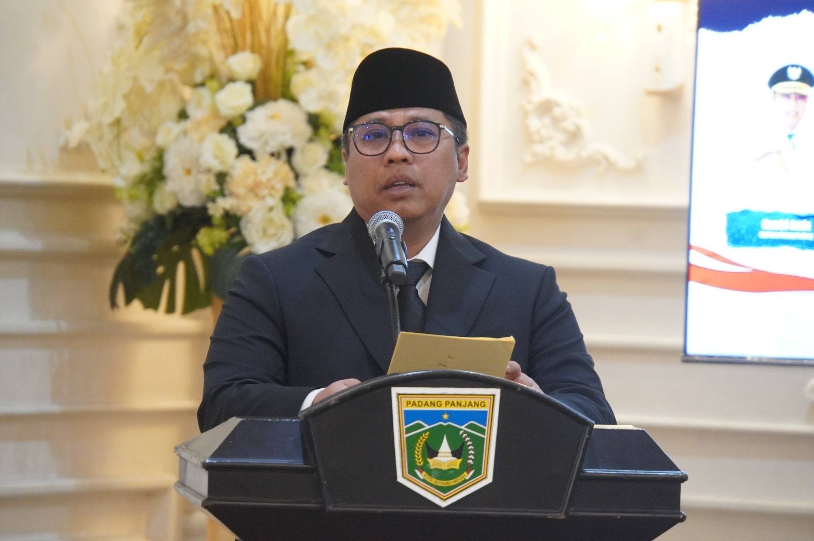 Wali Kota Padangpanjang, Hendri Arnis