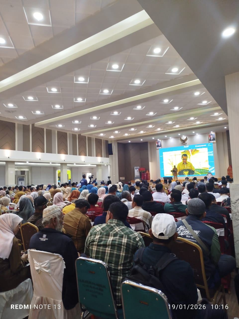 Pemkab Dharmasraya menggelar kegiatan OVOP  di Auditorium Dharmasraya, Senin (19/1).