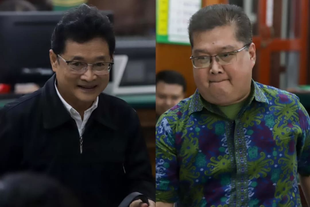 Mantan Wadir Keuangan Jawa Pos Basuki dan Dosen Unair Bambang Sugeng Ariadi Subagyono hadiri sidang sengketa kepemilikan PT Dharma Nyata Press di PN Surabaya, Selasa (20/1). (Alfian RIzal/Jawa Pos)