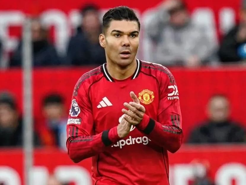Casemiro saat membela Manchester United dalam musim keempatnya sebelum resmi meninggalkan klub pada akhir musim.(Foto: Instagram: @casemiro)