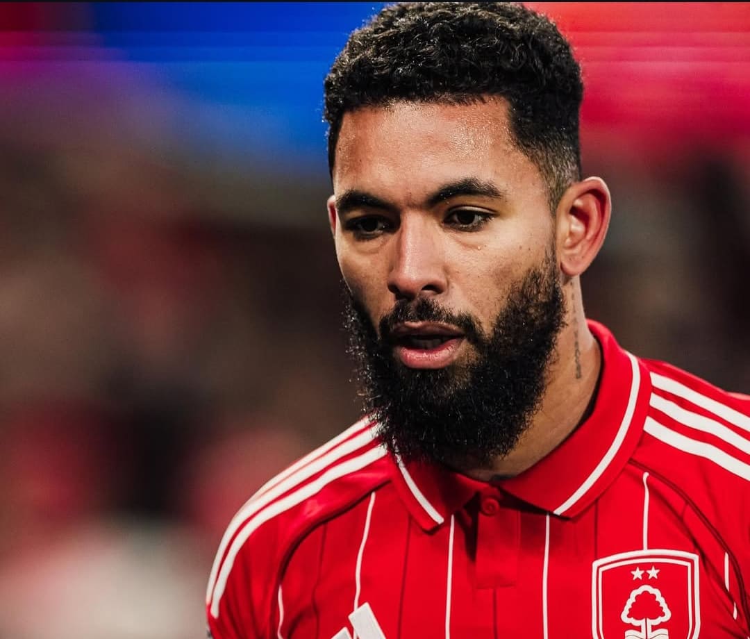 Douglas Luiz saat ini sedang menjalani masa peminjaman di Nottingham Forest.(Foto: Instagram @dgoficial)