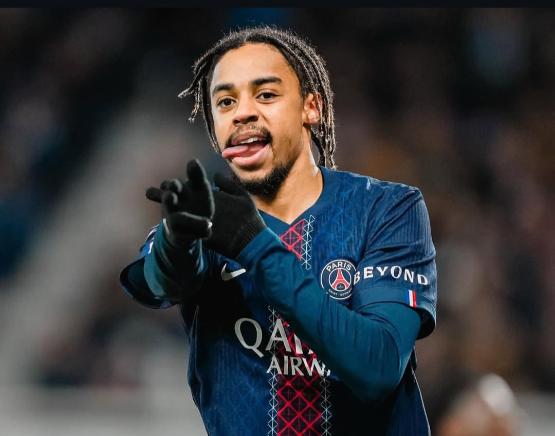 Bradley Barcola merayakan gol kemenangan PSG ke gawang Auxerre pada menit ke-79 dalam laga pekan ke-19 Ligue 1.(Foto: Instagram @psg)