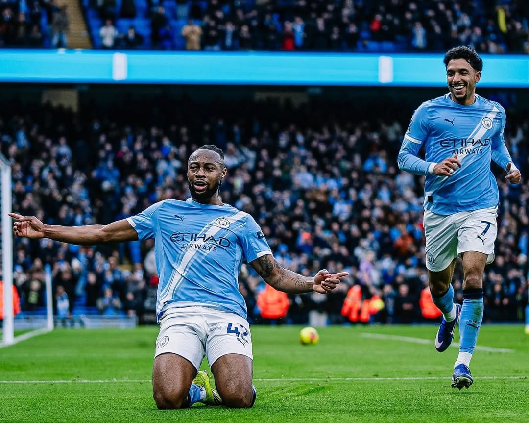 Semenyo dan Marmoush merayakan gol Manchester City ke gawang Wolverhampton di babak pertama EPL 2025-2026.(Foto: IG @mancity)