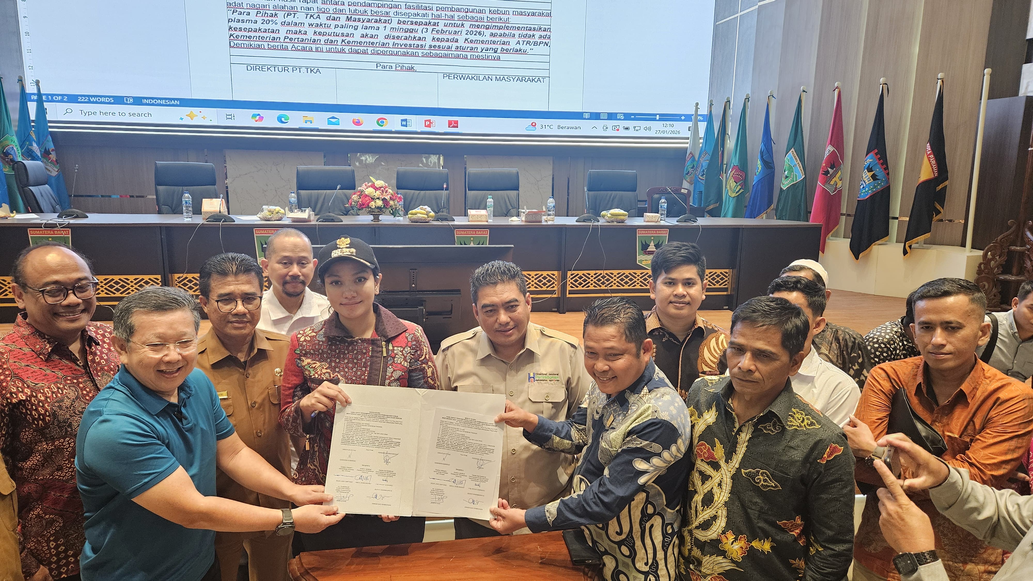 Pemprov Sumbar menargetkan penyelesaian konflik plasma 20 persen PT Tidar Kerinci Agung di Dharmasraya dengan tenggat 3 Februari 2026.