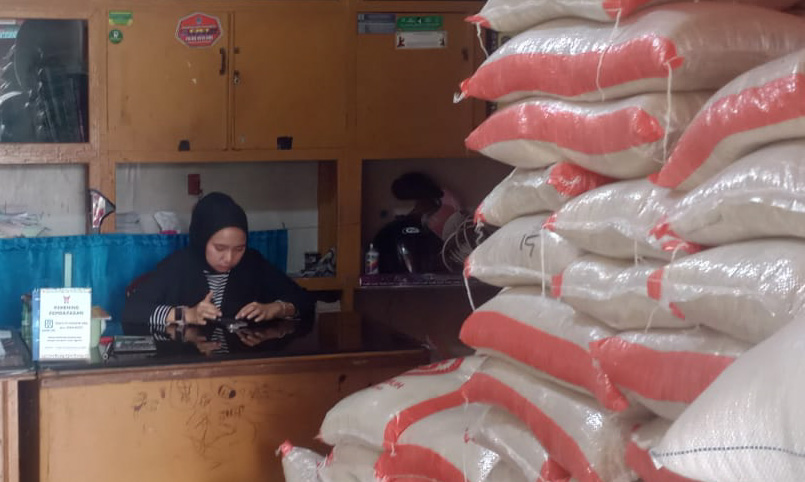 Menjelang Ramadhan, permintaan beras di Payakumbuh meningkat. Aktivitas agen ramai, namun harga beras hingga akhir Januari 2026 masih stabil.