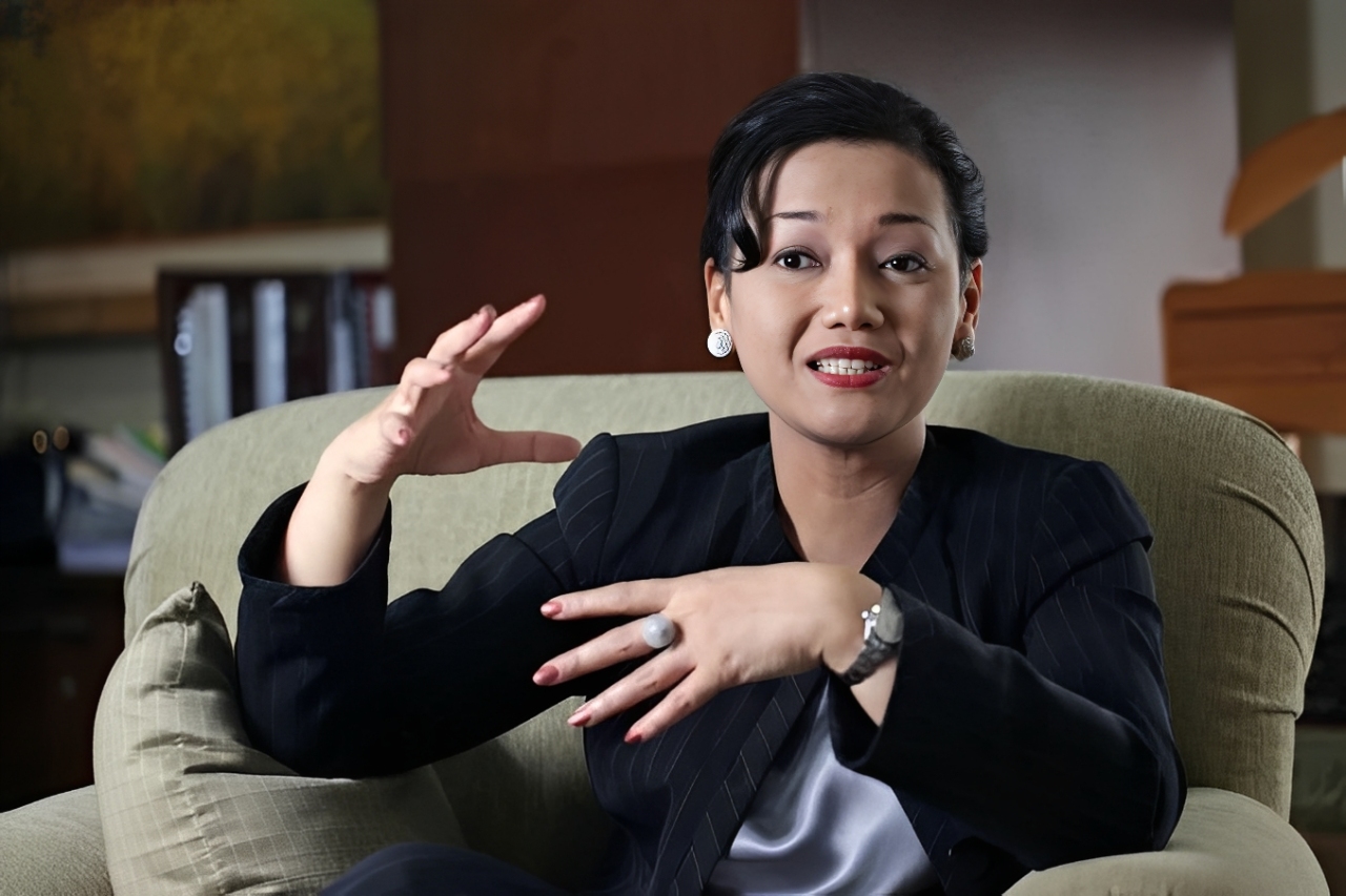 Friderica Widyasari Dewi ditetapkan sebagai Anggota Dewan Komisioner Pengganti Ketua dan Wakil Ketua Dewan Komisioner OJK.