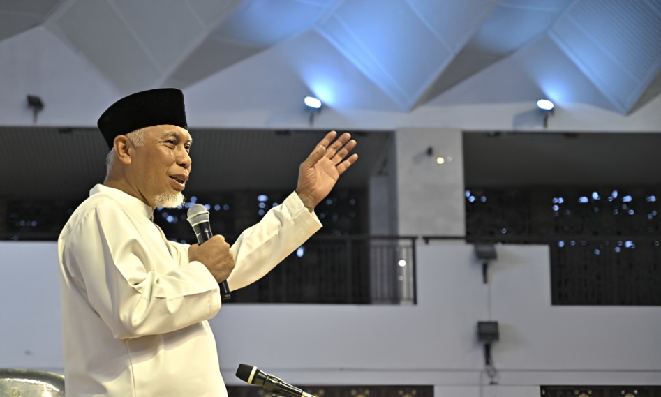 Gubernur Sumbar Mahyeldi mengatakan Safari Ramadhan diarahkan langsung ke daerah bencana agar pemerintah melihat kondisi pemulihan secara nyata. Program ini dilaksanakan selama Ramadhan 1447 H.