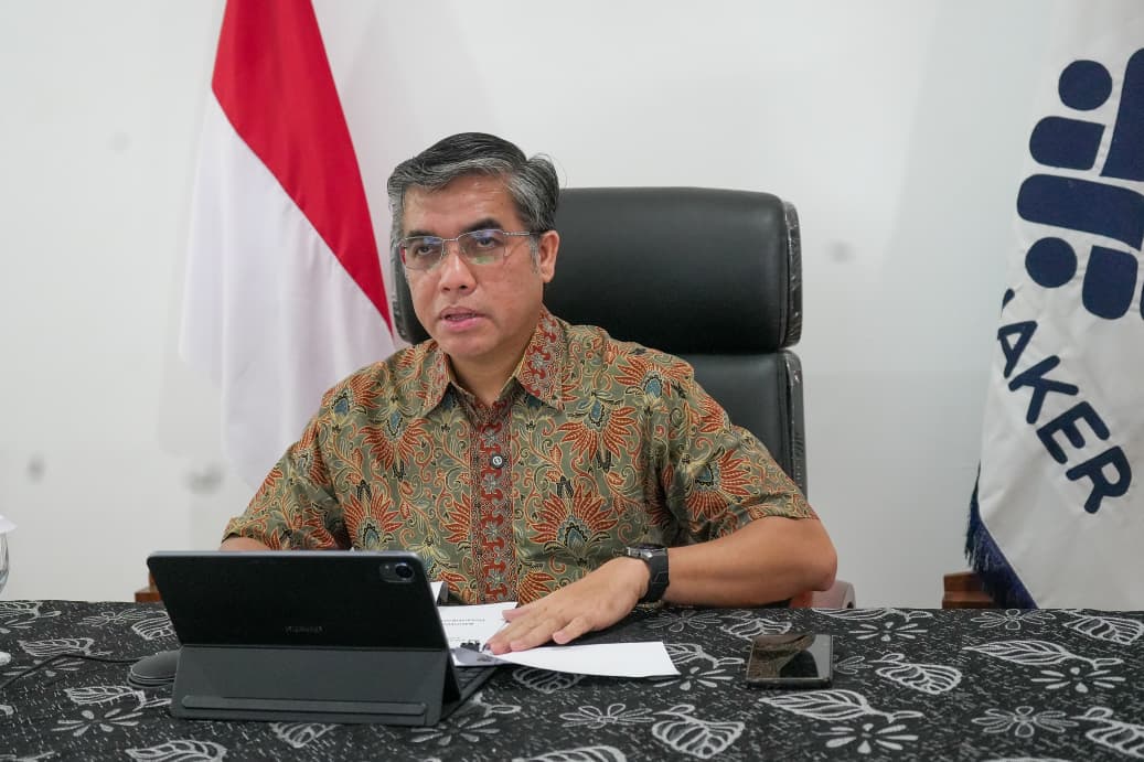 Menteri Ketenagakerjaan Yassierli menyampaikan sambutan secara virtual dalam Rakernas PERDOKI 2026 terkait penguatan K3 dan peran dokter okupasi.