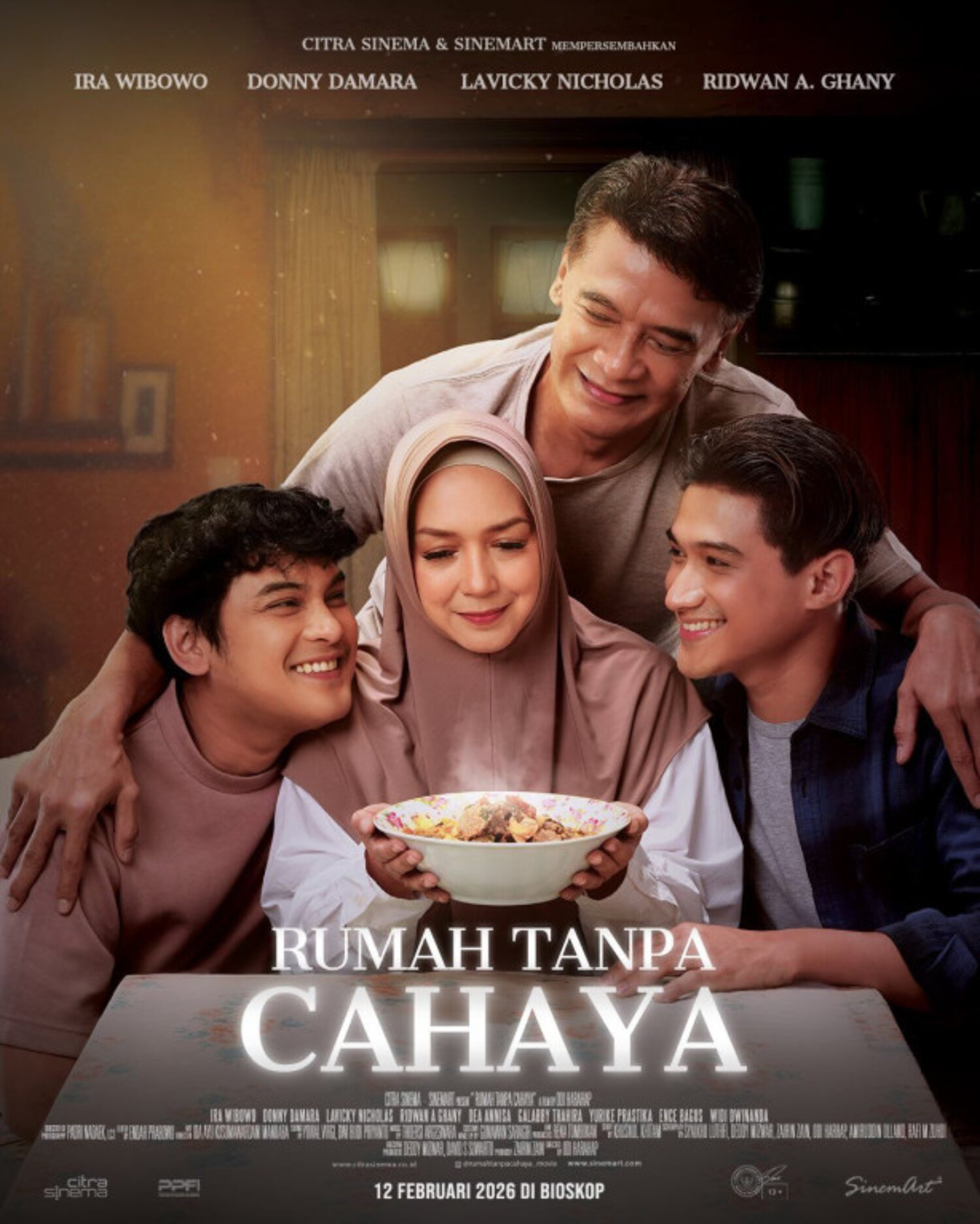 Poster film Rumah Tanpa Cahaya.