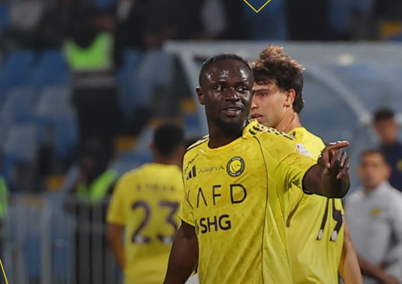 Sadio Mane mencetak gol pembuka Al Nassr setelah menerima assist Jo&atilde;o F&eacute;lix saat menghadapi Al Riyadh pada babak pertama Liga Arab Saudi.(Foto: X/ @alnassr)