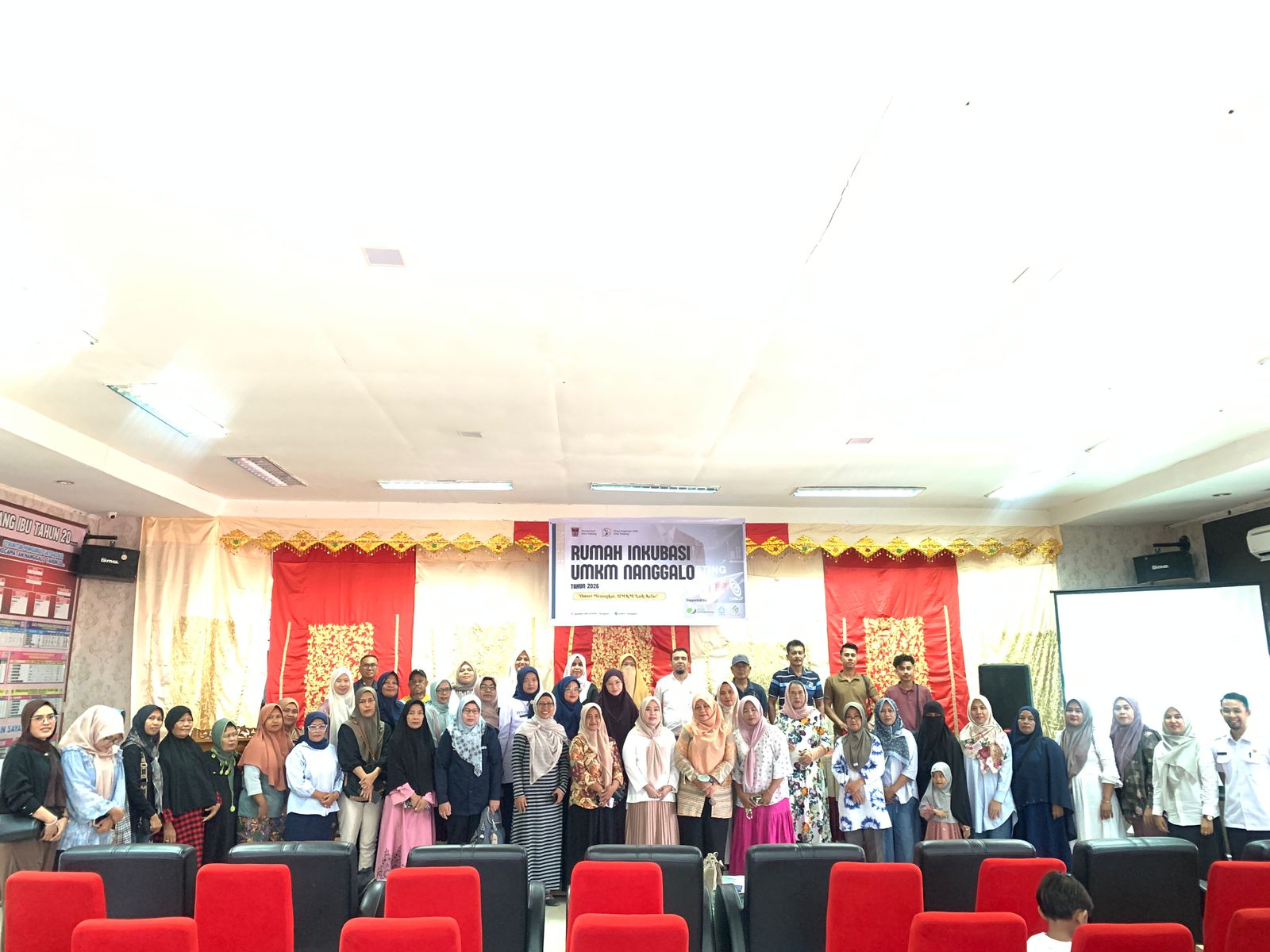 Pemerintah Kecamatan Nanggalo resmi meluncurkan Program Inkubasi UMKM Nanggalo sebagai upaya meningkatkan daya saing pelaku usaha lokal, Rabu (4/2/2026).