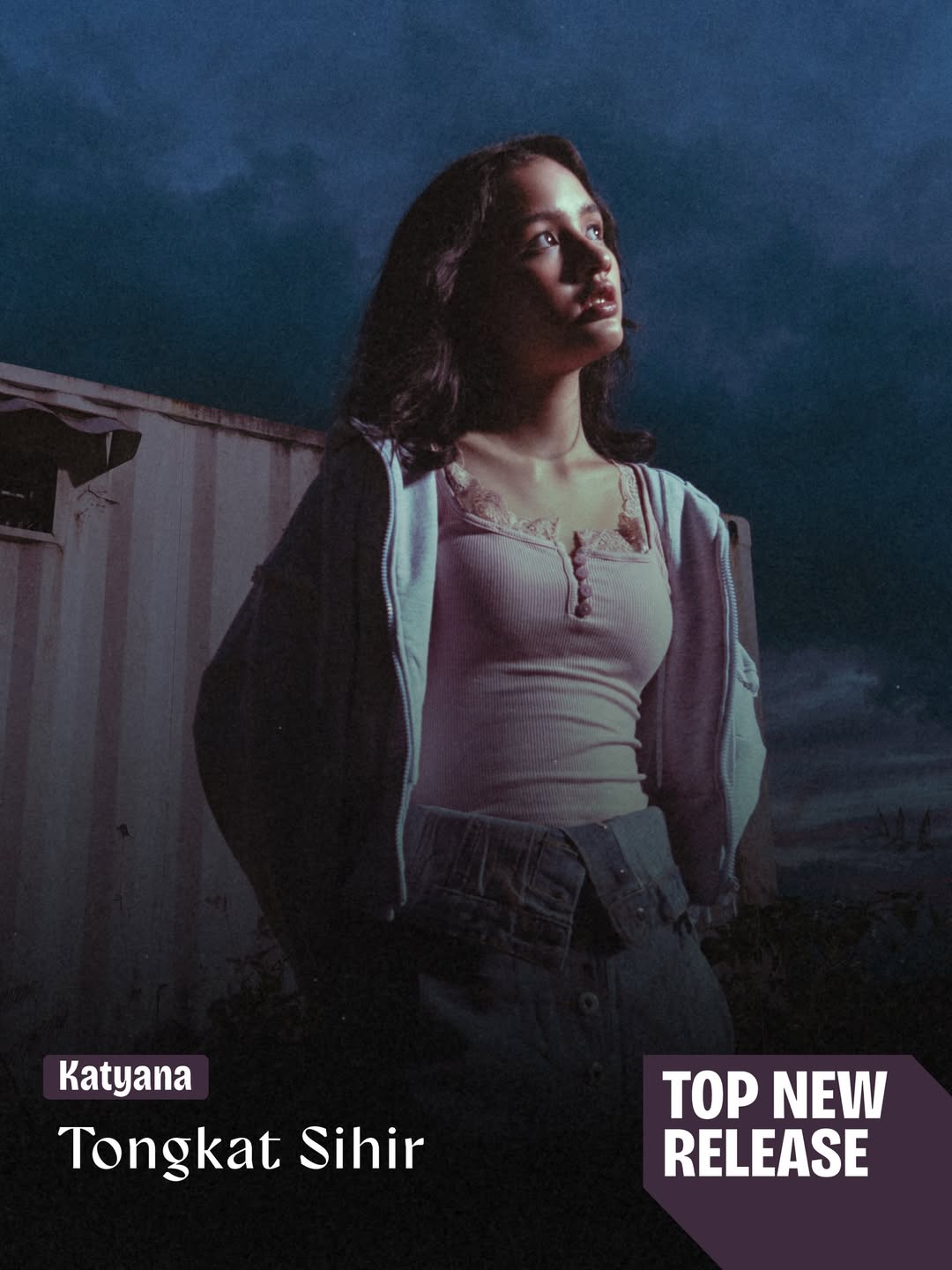 Katyana resmi menandai langkah awalnya di industri musik Tanah Air dengan merilis single debut berjudul Tongkat Sihir.