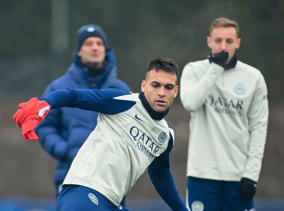 Para pemain Inter Milan latihan jelang laga melawan Torino di Coppa Italia 2026.(Foto: Inter.it)