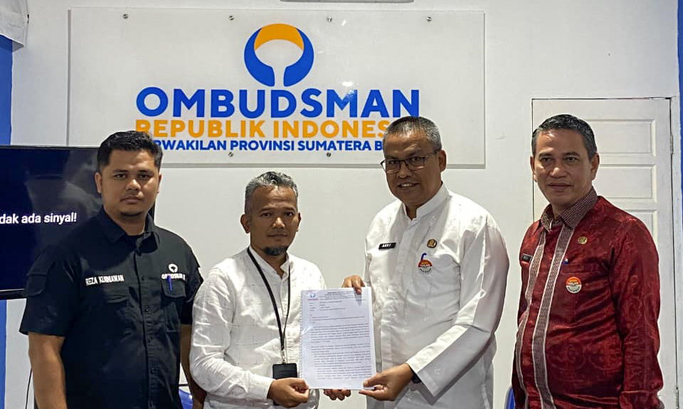 Ombudsman Sumbar menemukan maladministrasi penertiban Lembah Anai dan menyerahkan LHP kepada Pemprov Sumbar untuk ditindaklanjuti sesuai hukum berlaku.